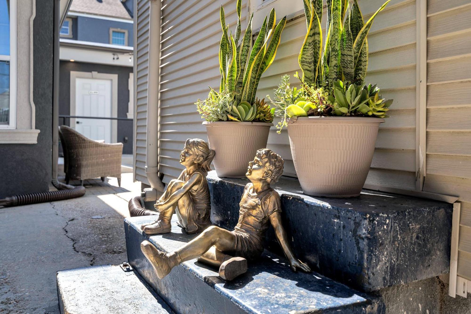 Sleeps 24-Spacious Suites Near Fq W Pool La Nouvelle-Orléans Extérieur photo