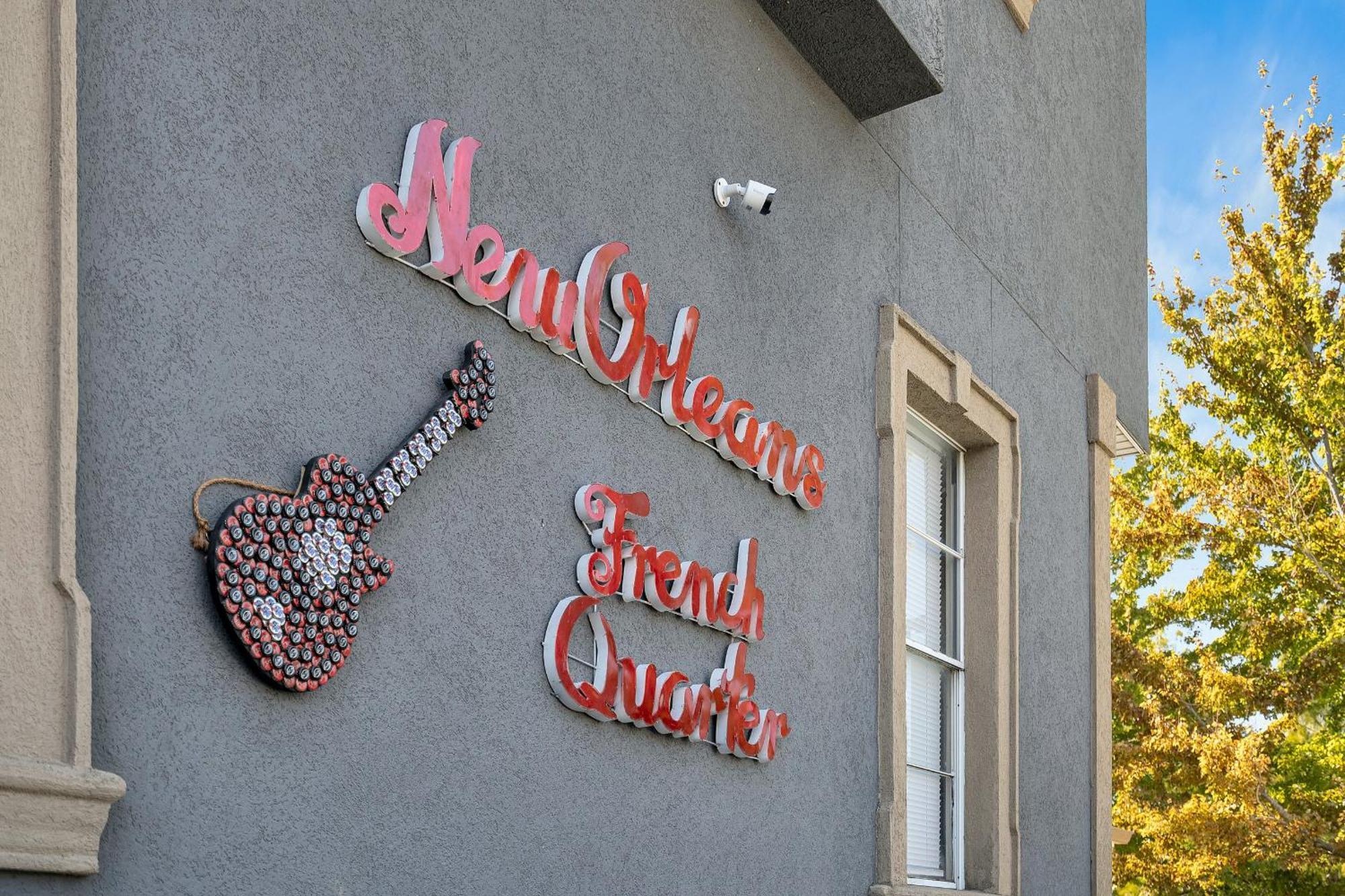 Sleeps 24-Spacious Suites Near Fq W Pool La Nouvelle-Orléans Extérieur photo