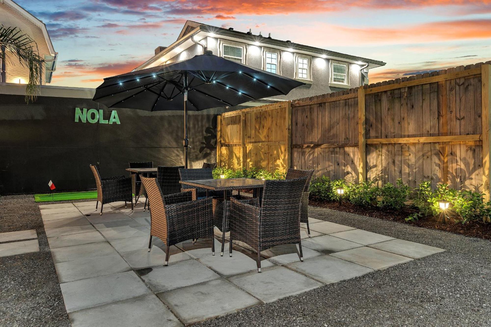 Sleeps 24-Spacious Suites Near Fq W Pool La Nouvelle-Orléans Extérieur photo
